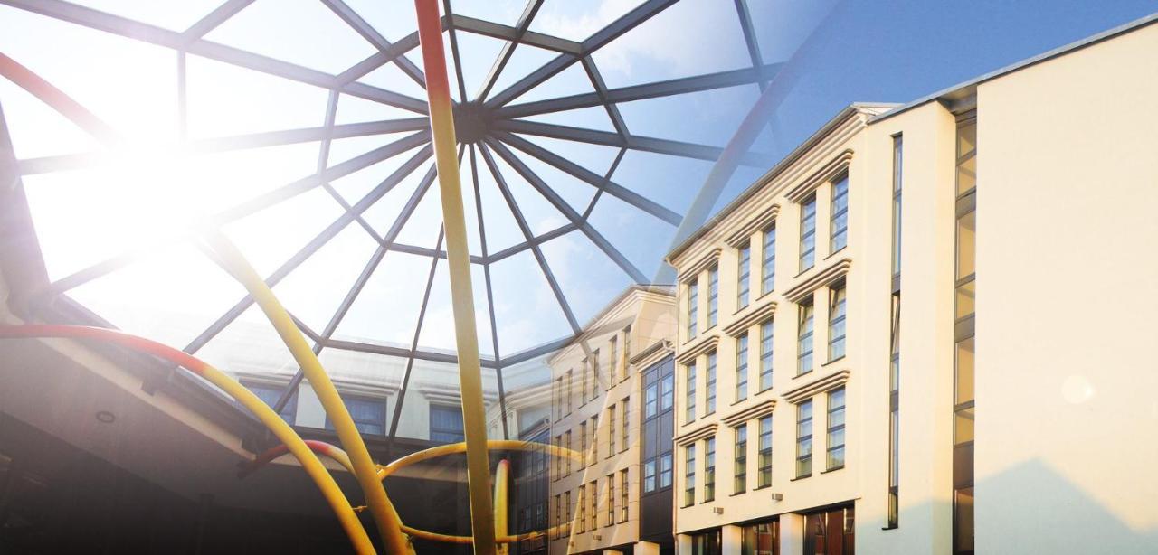 City Hotel
